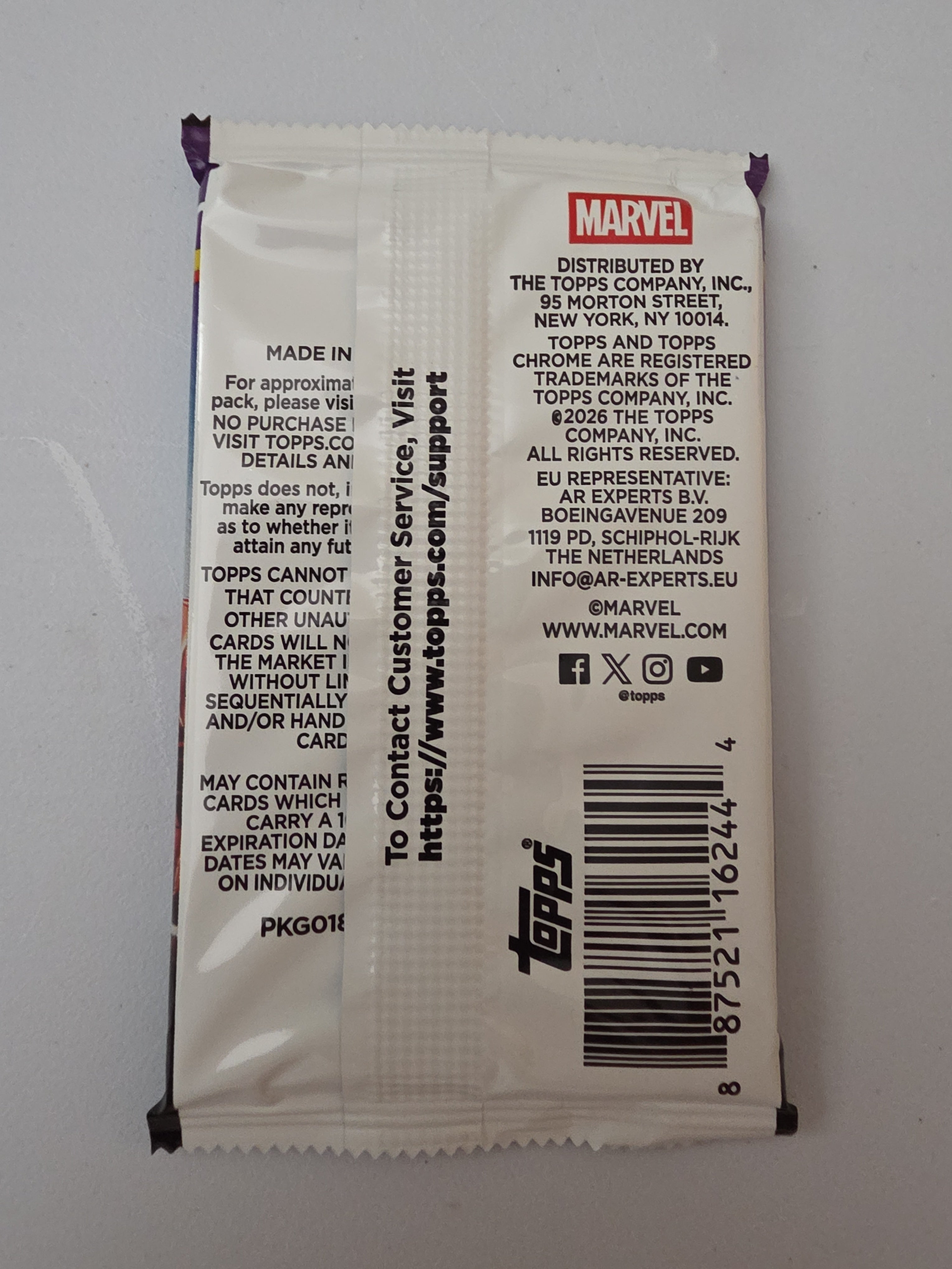 2026 Topps Chrome Marvel Comics Trading Card Booster Pack (7 Cards) - Sealed Mega Box Pack - Grown Up Kids