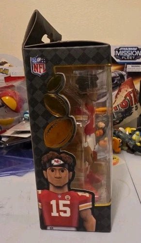 Funko Vinyl Gold 5": Patrick Mahomes Brand New Chiefs NFL - Grown Up Kids