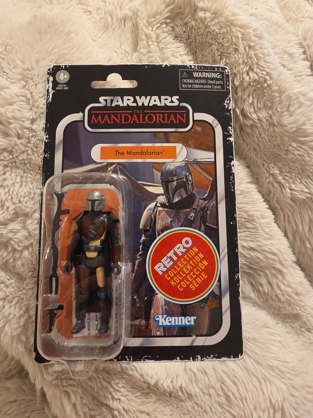 Hasbro Star Wars: Retro Collection - The Mandalorian 3.75" Action Figure - Grown Up Kids