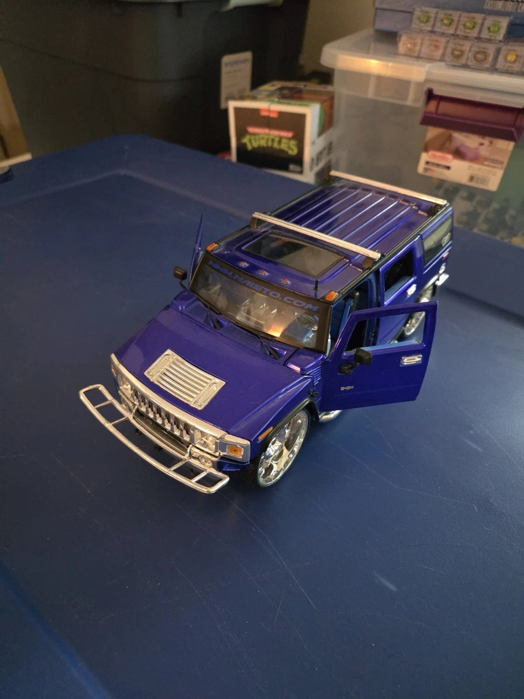 Jada Toys Dub City 1:24 Scale Diecast car 2003 Hummer H2 Blue Car #50540-9 - Grown Up Kids