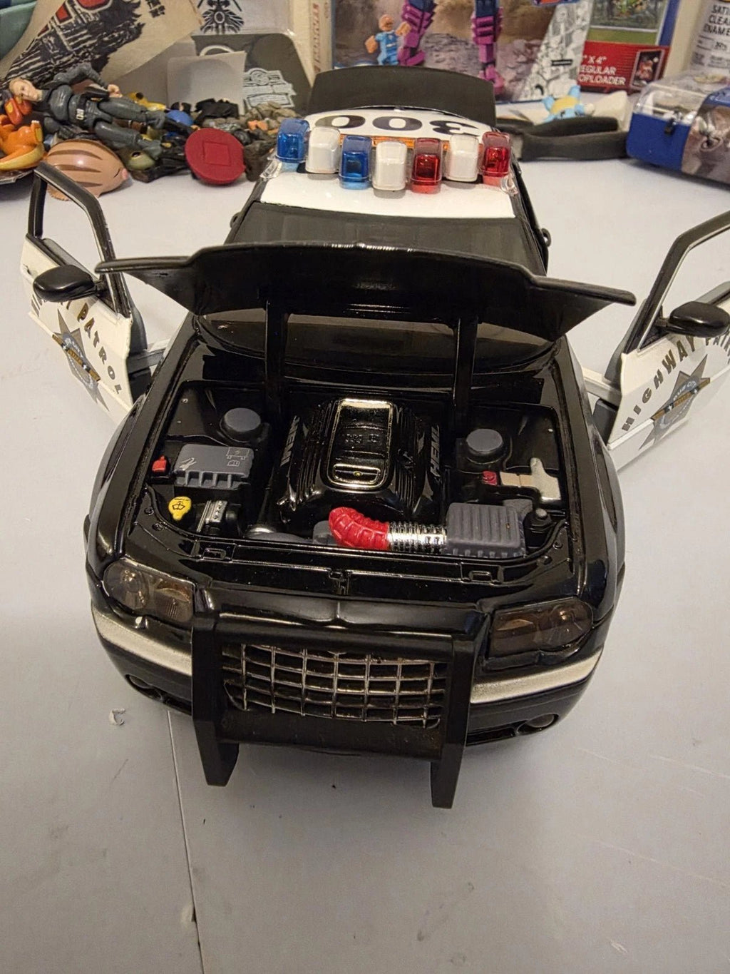 Jada Toys Dub City Heat Chrysler 300C Hemi Police Car 1:18 Diecast Limited Editi - Grown Up Kids
