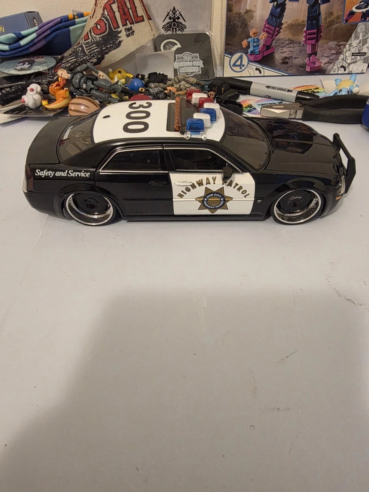 Jada Toys Dub City Heat Chrysler 300C Hemi Police Car 1:18 Diecast Limited Editi - Grown Up Kids