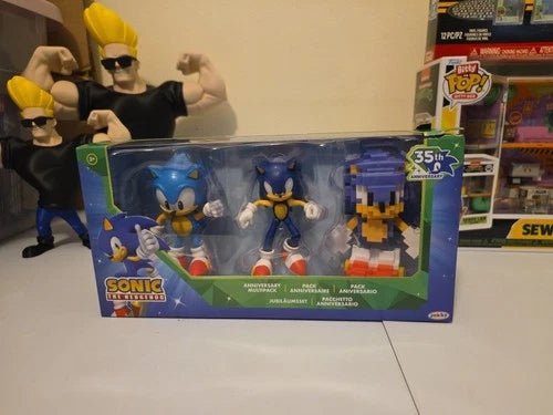 Jakks Pacific Sonic the Hedgehog: 35th Anniversary 4" Action Figure 3-Pack - Grown Up Kids