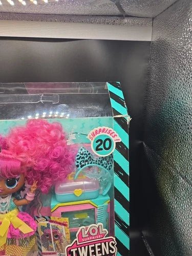 LOL Surprise Tweens Surprise SWAP Curls-2-Crimps Cora Fashion Doll - Open Box - Grown Up Kids