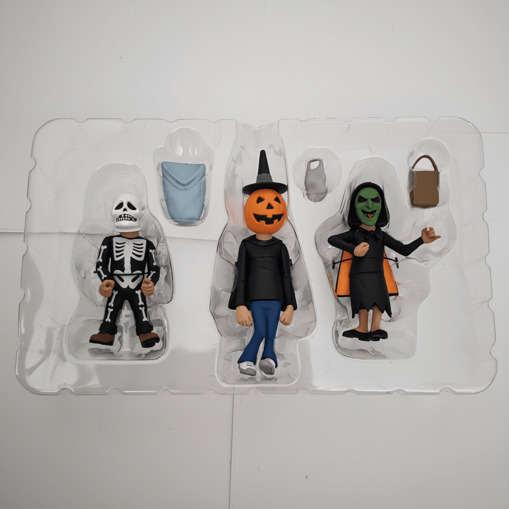 NECA Halloween III Season of the Witch Trick or Treaters Figure Inner Tray Set - Grown Up Kids