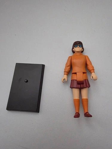 Officially Licensed Mezco Toyz Scooby Doo Scooby Doo Friends & Foes Box Set - Grown Up Kids