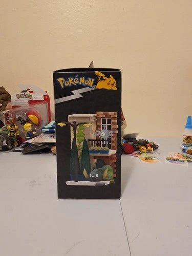 Pokémon Select City Street Environment Magnemite Trubbish Series 5 Brand New - Grown Up Kids