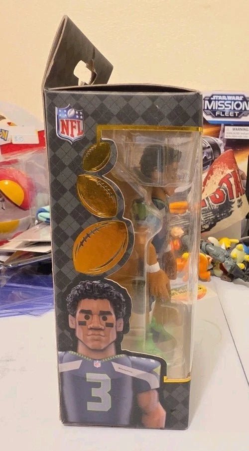 RUSSELL WILSON Funko Gold 5" Premium Vinyl Figure - Back Of Box Dented In - Grown Up Kids
