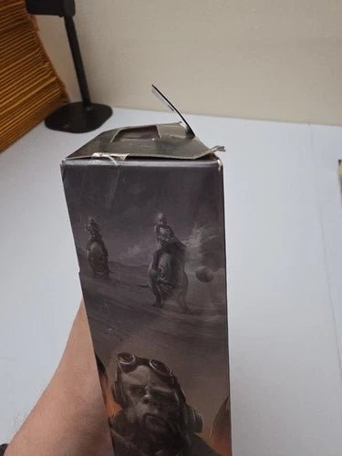 Star Wars Kuiil The Mandalorian 6 Inch Black Series Box Has Light Damage - Grown Up Kids