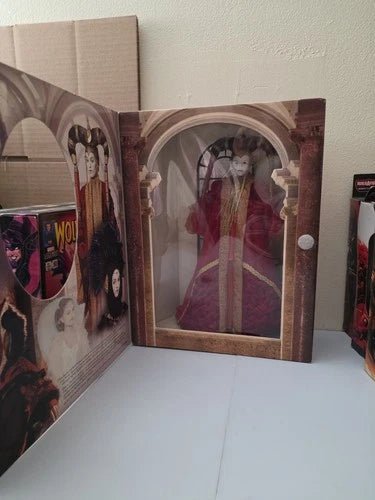 Star Wars Queen Amidala Episode I Portrait Edition Doll 12 in 1999 Red Gown - Grown Up Kids